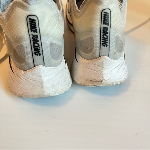 Nike Zoom Fly SP Women’s Size 12 Running Shoes Purple Floral White Black - Picture 8 of 10